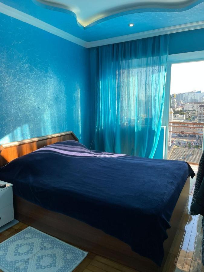 Apartment Boulevardside Batumi Bagian luar foto